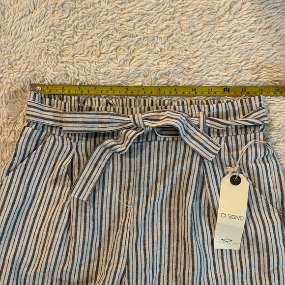 NWT Ci Sono Charcoal/White Striped Shorts Paperbag Waist Elastic size M - Picture 7 of 10